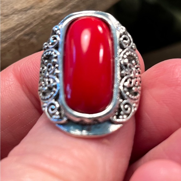 Stunning Bohemian Red Turquoise Oval Elongated Resin Gemstone Steel Alloy Ring - Picture 2 of 16